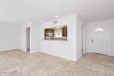 /international/us/639-calle-tulipan-thousand-oaks-ca-110106352874/