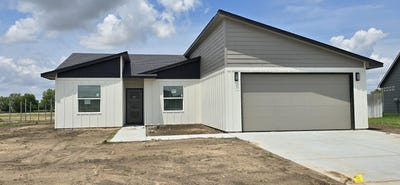 /international/us/904-trails-head-goddard-ks-110107785838/