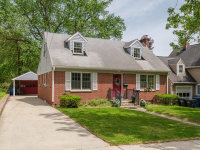/international/us/1927-indiana-street-kalamazoo-mi-110108253265/