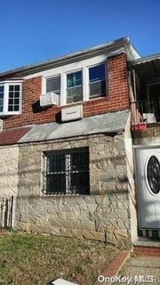 /international/us/470-beach-22nd-street-far-rockaway-ny-110096107844/