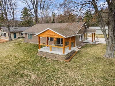 /international/us/777-quillett-drive-beaverton-mi-110107267874/