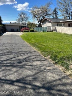 /international/us/208-s-47th-ave-yakima-wa-110105291486/