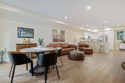 /international/us/44-coronado-street-ventura-ca-110108688864/