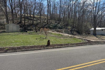 /international/us/3241-sheridan-road-dubuque-ia-110107036541/