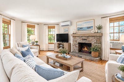 /international/us/3-willow-lane-rockport-ma-110119902195/