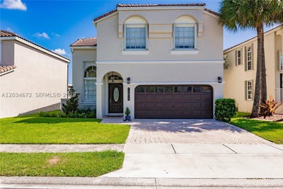 /international/us/15623-nw-5th-st-pembroke-pines-fl-110108688894/