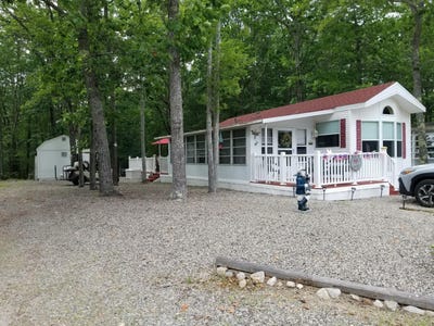 /international/us/1-robinson-way-kennebunk-me-110100866486/