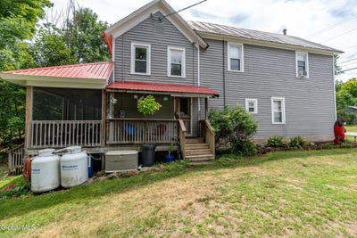 /international/us/19-harrisburg-road-stony-creek-ny-110101167089/