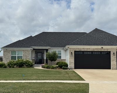 /international/us/1927-parkside-drive-sycamore-il-110101118275/