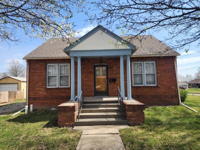 /international/us/1713-q-street-belleville-ks-110106975626/