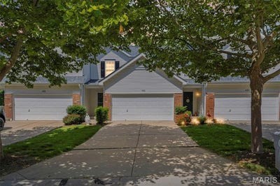 /international/us/430-flowering-magnolia-drive-o-fallon-mo-110108874268/