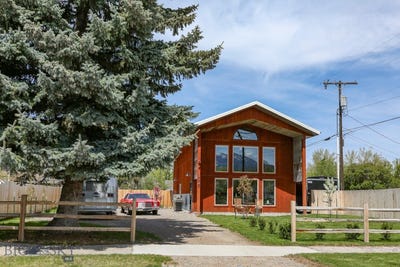 /international/us/1007-e-geyser-livingston-mt-110099407140/