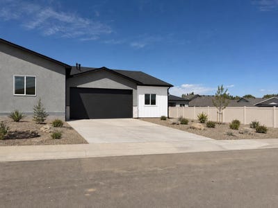 /international/us/251-sasha-street-grand-junction-co-110107911467/