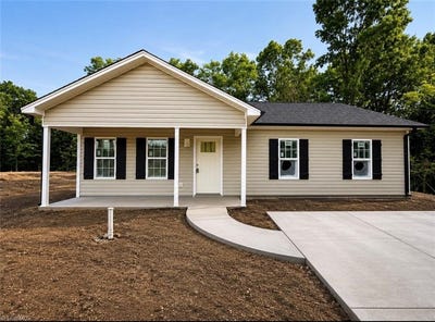 /international/us/309-price-street-eden-nc-110107795573/