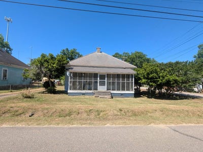 /international/us/418-mims-st-edgefield-sc-110107628901/