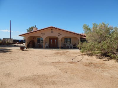 /international/us/14637-castle-butte-road-north-edwards-ca-110087761384/