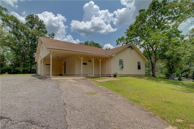 /international/us/12880-county-road-138-bay-minette-al-110099992679/