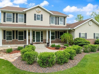 /international/us/110985-candlewood-court-marshfield-wi-110100516613/