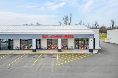 /international/us/3263-e-colby-street-whitehall-mi-110098496862/