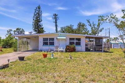 /international/us/436-sunset-drive-englewood-fl-110107785876/