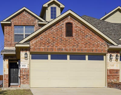 /international/us/4920-4922-villas-drive-sanger-tx-110108658046/