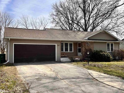/international/us/307-s-east-street-bloomfield-ia-110105202884/