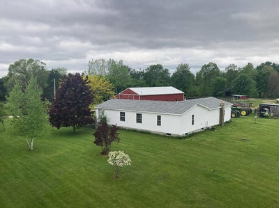 /international/us/7560-w-washington-road-sumner-mi-110100129992/