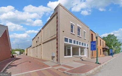 /international/us/111-n-sage-street-toccoa-ga-110106152986/