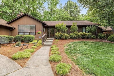 /international/us/2519-cottage-place-greensboro-nc-110107513972/