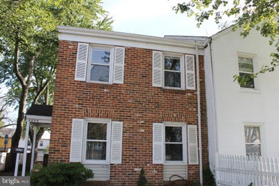 /international/us/9233-byrd-drive-manassas-va-110107439852/