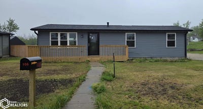 /international/us/106-se-oak-greenfield-ia-110097753201/