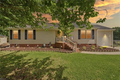 /international/us/109-davenport-court-suffolk-va-110108280926/