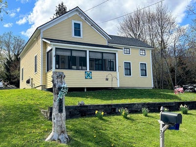 /international/us/175-creek-road-castleton-vt-110108491425/