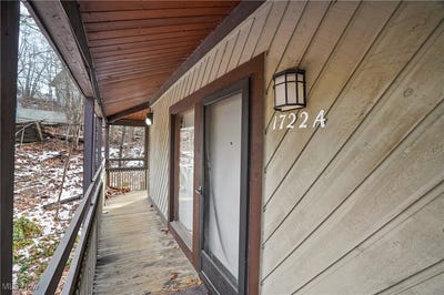 /international/us/1722-treetop-trail-akron-oh-110104243249/