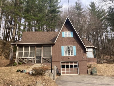 /international/us/676-county-route-25-malone-ny-110107039514/