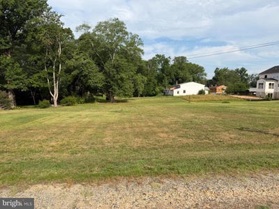/international/us/0-locust-st-fredericksburg-va-110109085775/