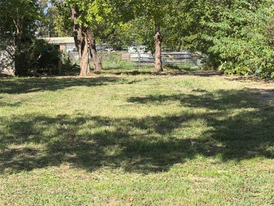 /international/us/717-w-day-street-denison-tx-110120537144/