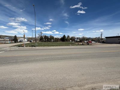 /international/us/6400-main-n-main-street-tetonia-id-110108129499/