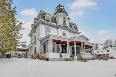 /international/us/277-summer-street-st-johnsbury-vt-110107748495/
