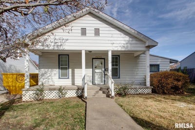 /international/us/1615-maple-street-quincy-il-110103627386/