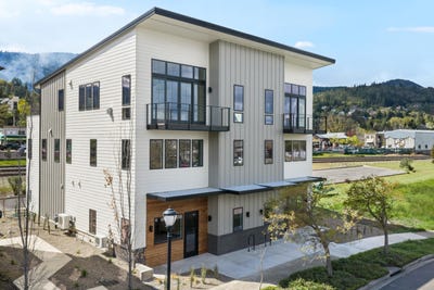 /international/us/138-clear-creek-drive-ashland-or-110107162417/