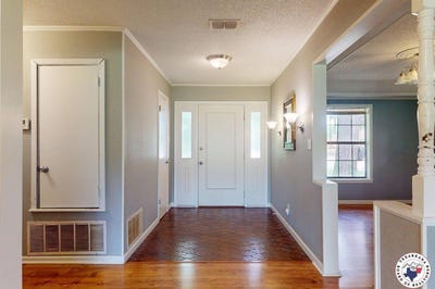 /international/us/203-chickasaw-cir-atlanta-tx-110099157480/