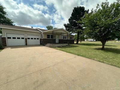 /international/us/113-broadmoor-street-borger-tx-110108353193/