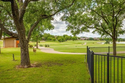 /international/us/5604-medinah-court-granbury-tx-110108417255/