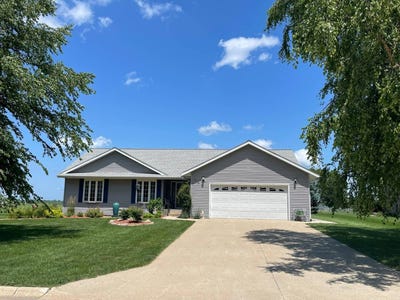 /international/us/809-e-ohio-lenox-ia-110100920349/