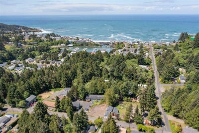 /international/us/106119-se-tid-ainslee-avenue-depoe-bay-or-110108472036/