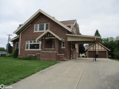 /international/us/702-s-main-street-dysart-ia-110098032199/