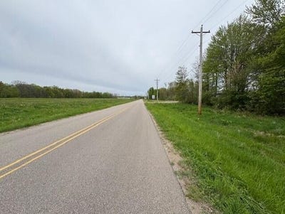 /international/us/460-industrial-park-drive-bangor-mi-110107846067/