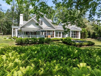 /international/us/8425-bridge-harbor-springs-mi-110101074526/?lang=en