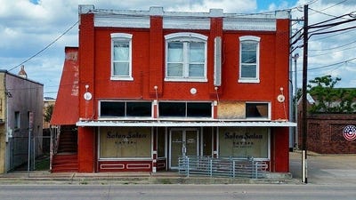 /international/us/161-south-main-street-giddings-tx-110107515710/